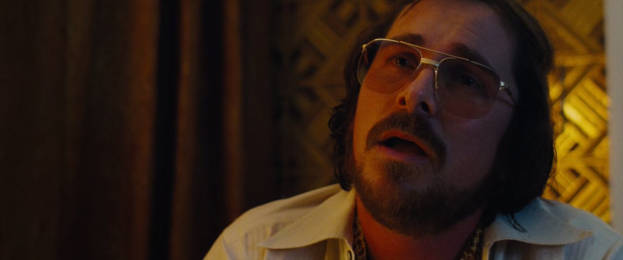 American Hustle (2013) BluRay Hindi + English 720p 10bit x265 HEVC DDP 2.0 ESub.mkv.0000